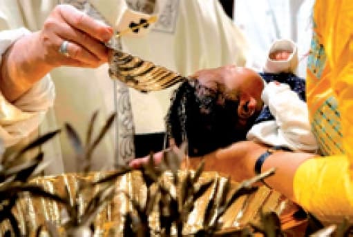 Fotografía documental — El declive de las prácticas sacramentales católicas en América Latina