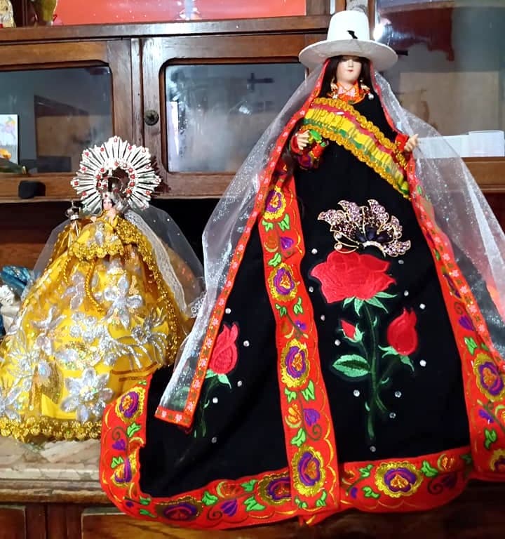 Fotografía documental — Festejos de la Virgen de Urkupiña en Salta: nuevas materialidades y refugio en lo doméstico en tiempos de pandemia