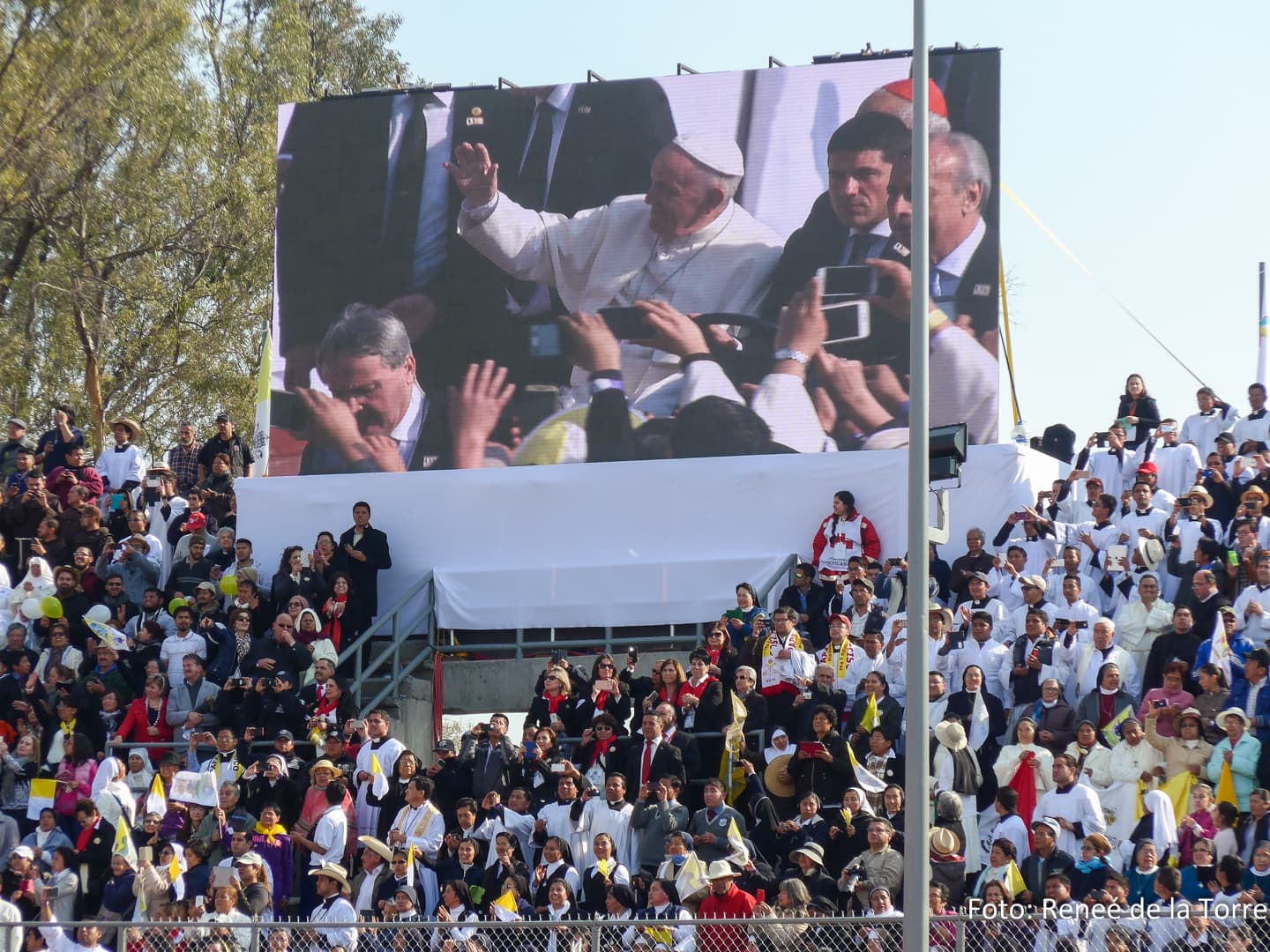Se ve, se siente, el Papa está presente