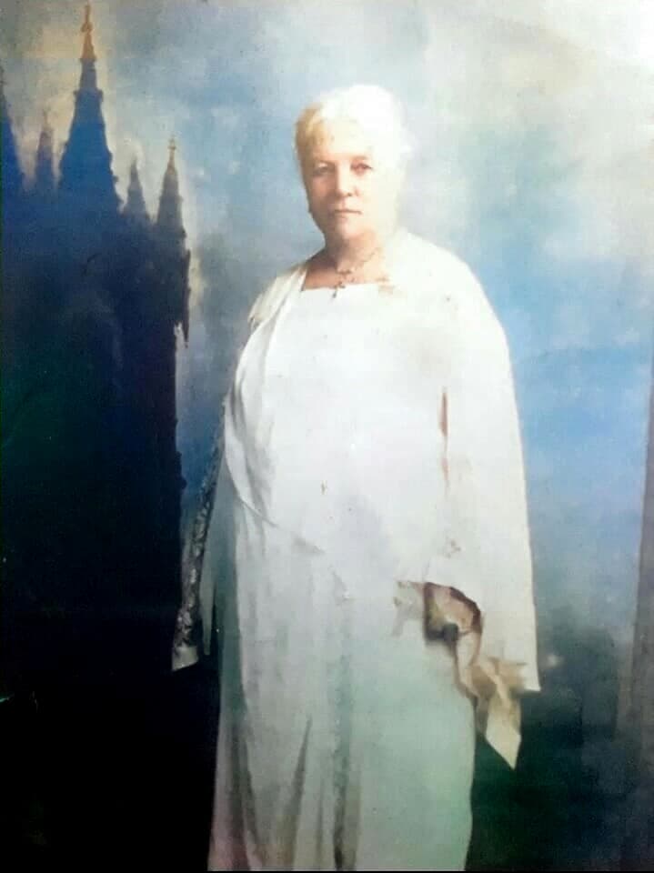 0 Madre Maria coloreada