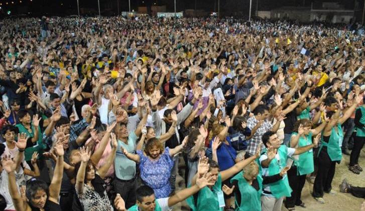 Foto: Gaceta Cristiana - Campaña Carlos Annacondia.